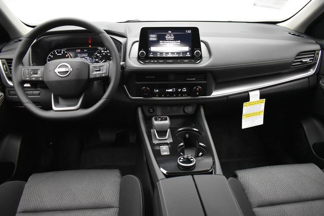 2026 Nissan Rogue AWD SV - 22915790 - 25