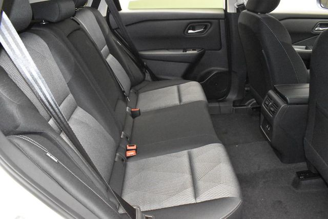 2026 Nissan Rogue AWD SV - 22915790 - 28