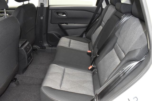 2026 Nissan Rogue AWD SV - 22934234 - 32