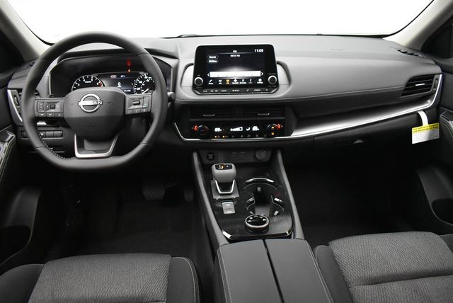 2026 Nissan Rogue AWD SV - 22936554 - 25