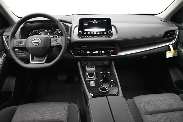 2026 Nissan Rogue AWD SV - 22939376 - 25