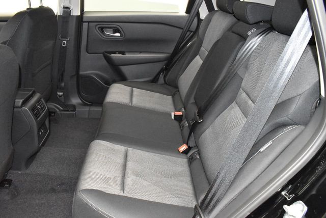 2026 Nissan Rogue AWD SV - 22948854 - 32