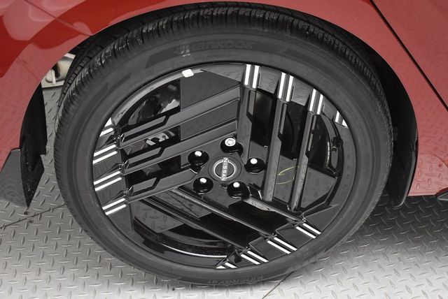 2026 Nissan Sentra SR Sedan - 22973069 - 32