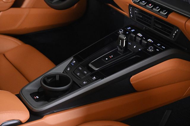 2026 Porsche 911 Carrera 4S Cabriolet - 22990226 - 18