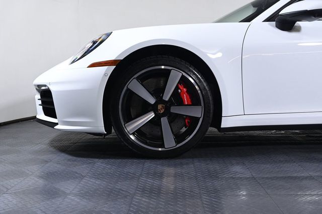 2026 Porsche 911 Carrera 4S Cabriolet - 23019650 - 29