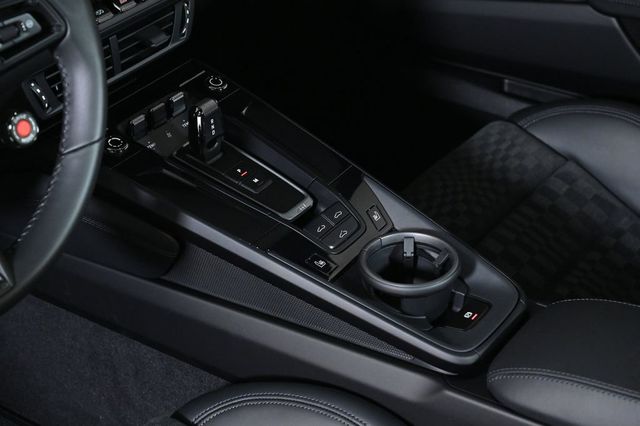 2026 Porsche 911 Carrera Coupe - 22944988 - 14