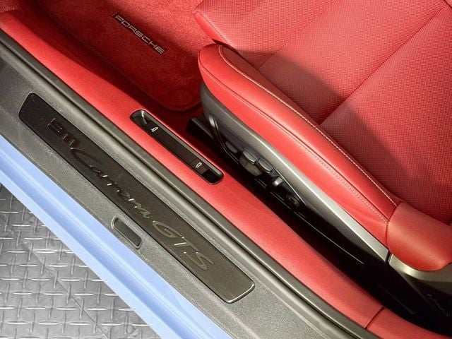 2026 Porsche 911 Carrera GTS Coupe - 23014865 - 18