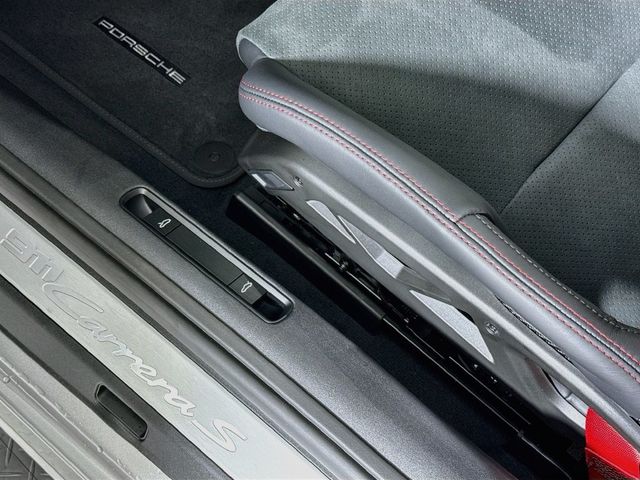 2026 Porsche 911 Carrera S Coupe - 23085510 - 19