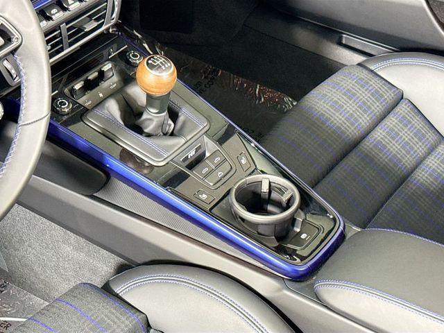 2026 Porsche 911 Carrera T Cabriolet - 23033816 - 12
