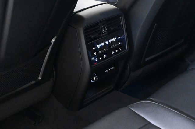 2026 Porsche Cayenne AWD - 22972754 - 18