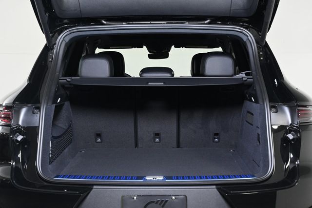 2026 Porsche Cayenne AWD - 22987632 - 19