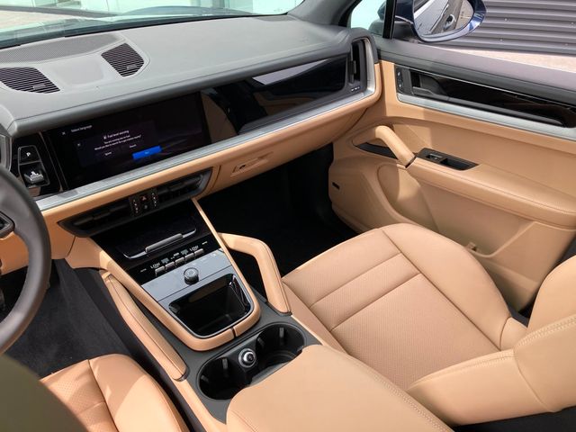 2026 Porsche Cayenne AWD - 22924435 - 10