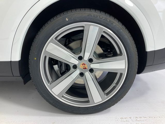 2026 Porsche Cayenne AWD - 22952638 - 24