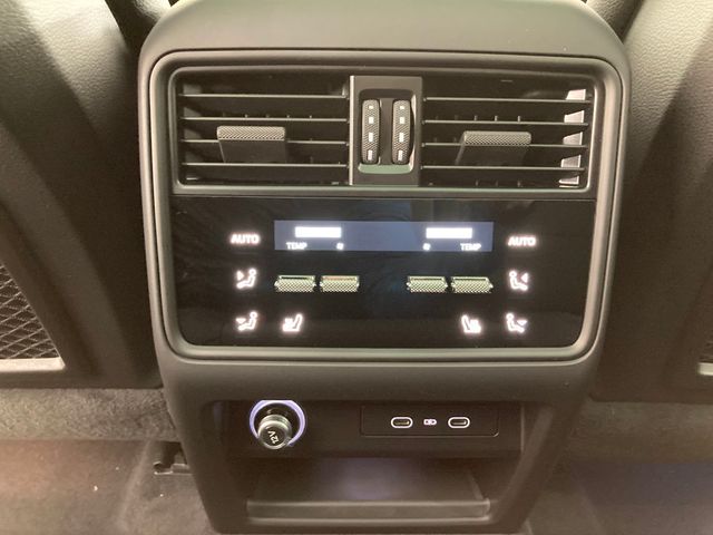 2026 Porsche Cayenne AWD - 22952638 - 34