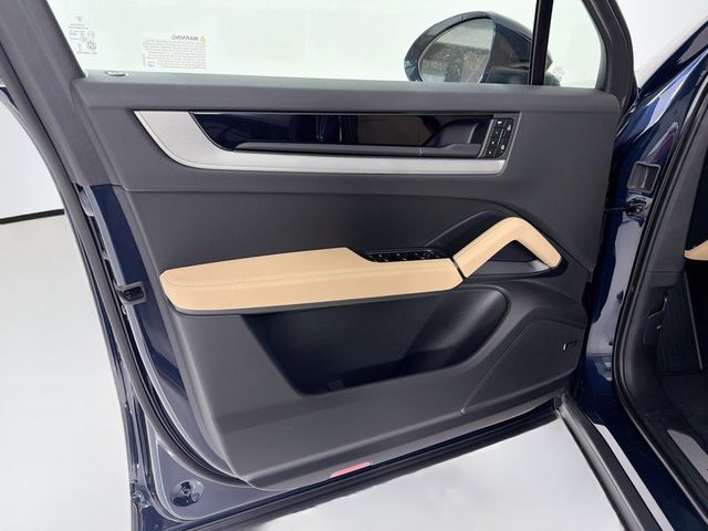 2026 Porsche Cayenne AWD - 23069989 - 10