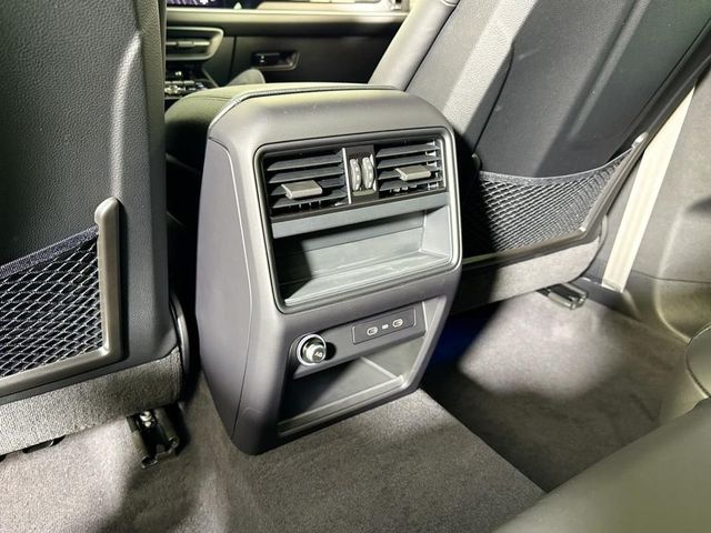 2026 Porsche Cayenne Coupe AWD - 23038953 - 18