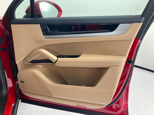 2026 Porsche Cayenne Coupe AWD - 22965795 - 16