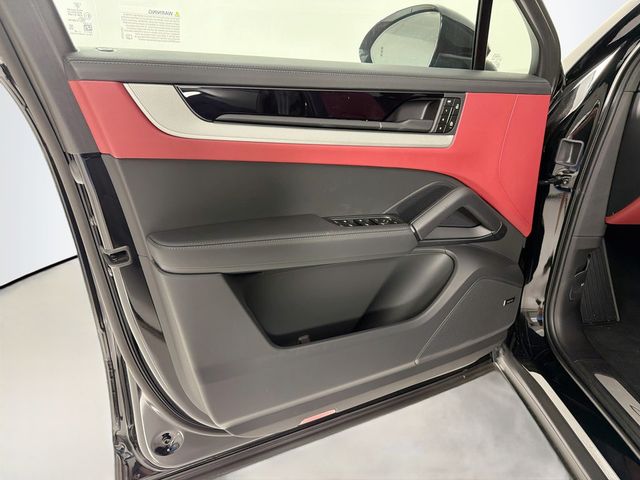 2026 Porsche Cayenne Coupe AWD - 23067581 - 10