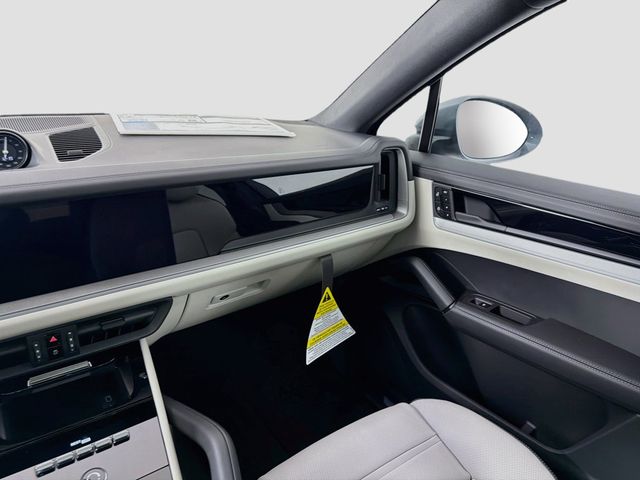 2026 Porsche Cayenne Coupe AWD - 23069421 - 24