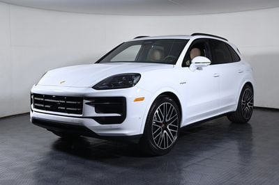 2026 Porsche Cayenne - WP1AE2AY7TDA11062