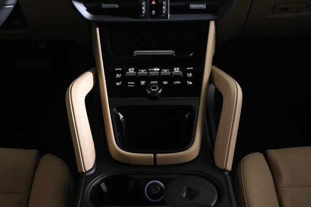 2026 Porsche Cayenne E-Hybrid AWD - 23000175 - 14