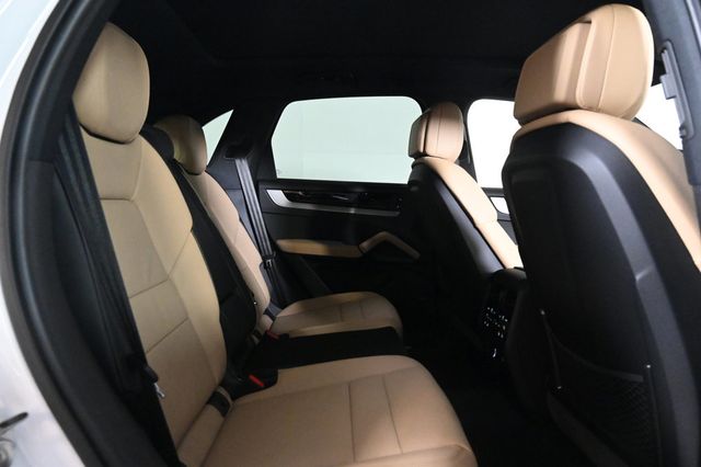 2026 Porsche Cayenne E-Hybrid AWD - 23000175 - 17