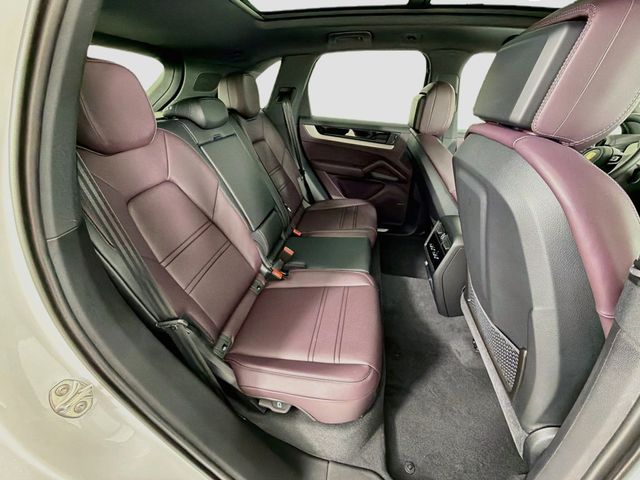 2026 Porsche Cayenne E-Hybrid AWD - 23075763 - 26