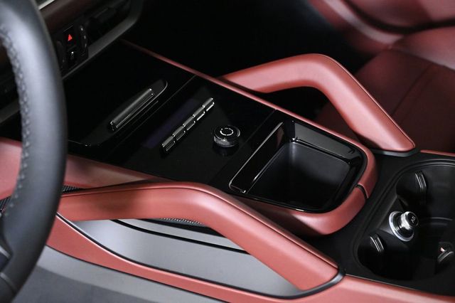 2026 Porsche Cayenne E-Hybrid Coupe AWD - 22944995 - 26