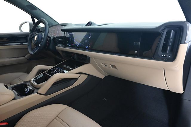 2026 Porsche Cayenne GTS AWD - 22955937 - 16