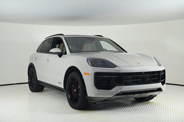 2026 Porsche Cayenne GTS AWD - 22955937 - 8