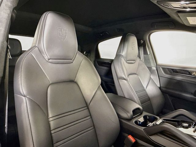 2026 Porsche Cayenne GTS Coupe AWD - 23010157 - 16