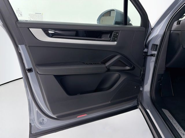 2026 Porsche Cayenne S AWD - 23067575 - 10