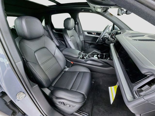 2026 Porsche Cayenne S AWD - 23067575 - 28