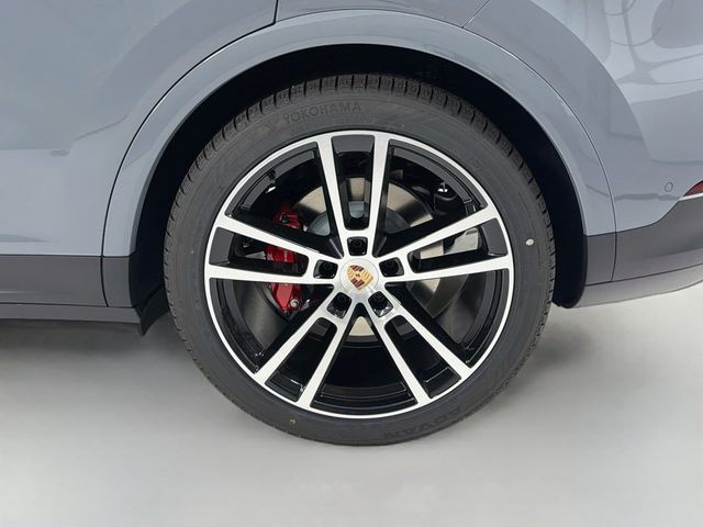 2026 Porsche Cayenne S AWD - 23067575 - 32
