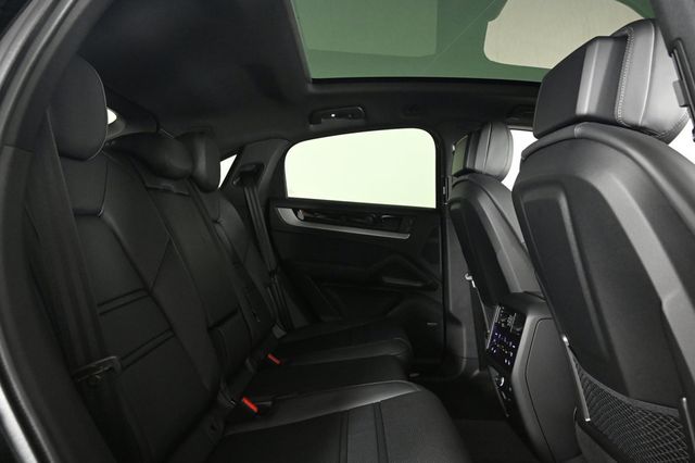 2026 Porsche Cayenne S Coupe AWD - 22954821 - 18