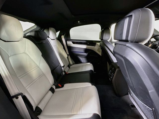 2026 Porsche Cayenne S Coupe AWD - 23084594 - 18