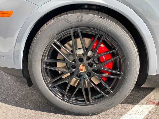 2026 Porsche Cayenne S Coupe AWD - 22932921 - 27