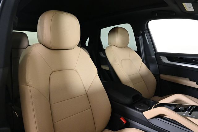 2026 Porsche Cayenne S E-Hybrid AWD - 22945005 - 16