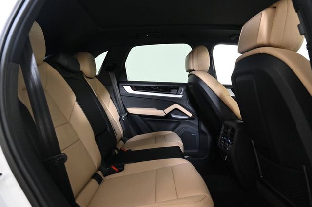 2026 Porsche Cayenne S E-Hybrid AWD - 22945005 - 17