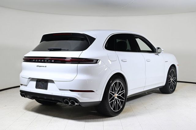 2026 Porsche Cayenne S E-Hybrid AWD - 22945005 - 6