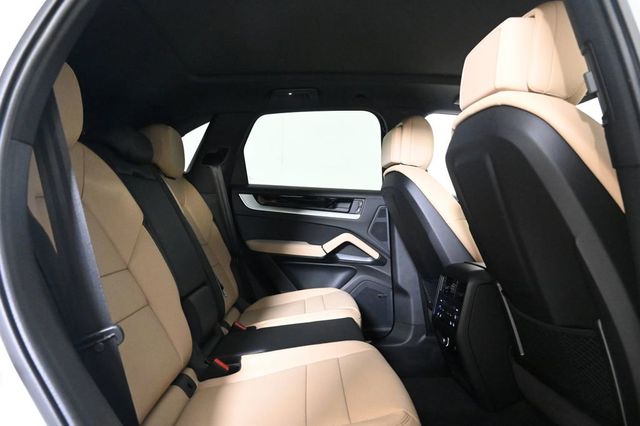 2026 Porsche Cayenne S E-Hybrid AWD - 22945007 - 18