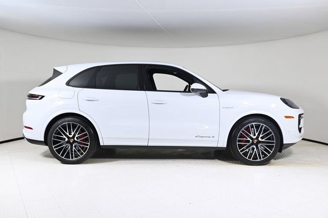 2026 Porsche Cayenne S E-Hybrid AWD - 22945007 - 7