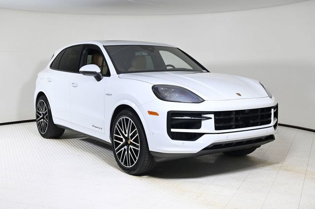 2026 Porsche Cayenne S E-Hybrid AWD - 22945007 - 8