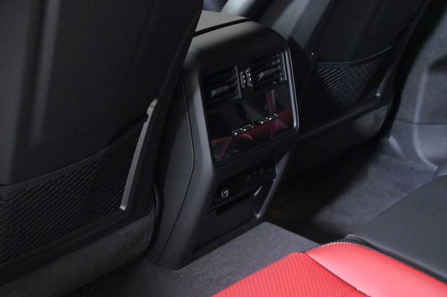 2026 Porsche Cayenne S E-Hybrid AWD - 22972743 - 17