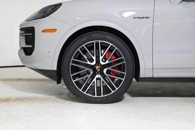 2026 Porsche Cayenne S E-Hybrid AWD - 23033813 - 25