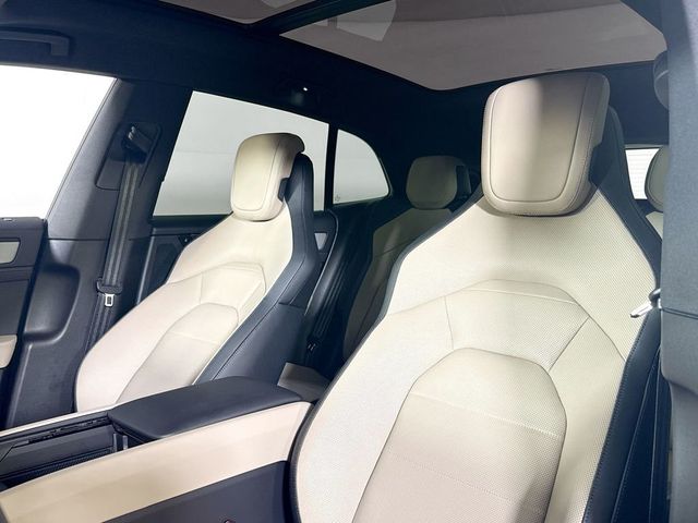 2026 Porsche Cayenne S Electric AWD - 23056166 - 4