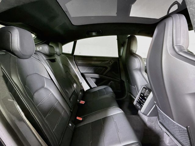 2026 Porsche Cayenne Turbo Electric Coupe AWD - 23085493 - 17