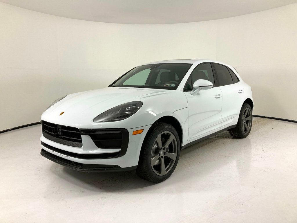 2026 Porsche Macan  - 22979693 | Video 1