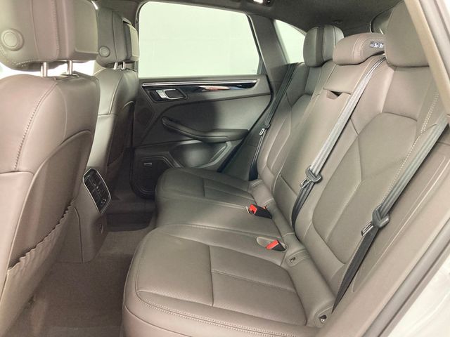 2026 Porsche Macan  - 22979693 - 12