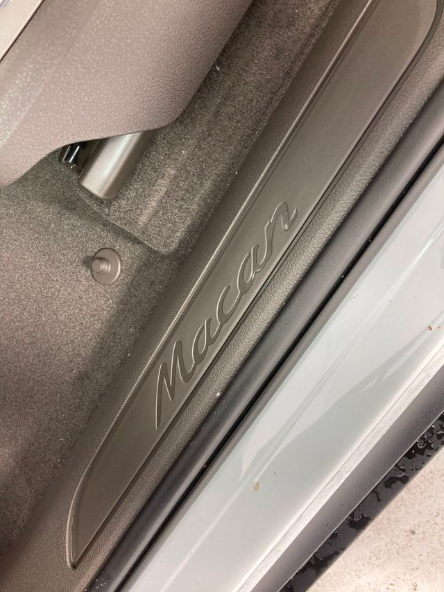 2026 Porsche Macan  - 22979693 - 30
